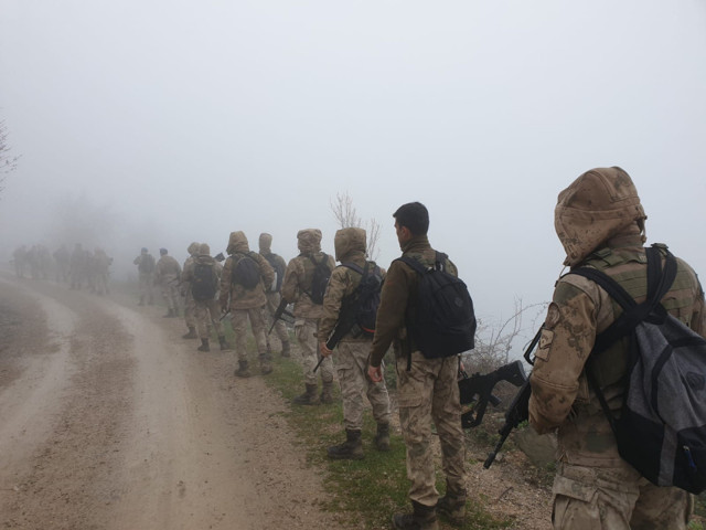 Sinop seferber oldu! 300 kişilik ekip otizmli çocuğu arıyor - Resim: 0