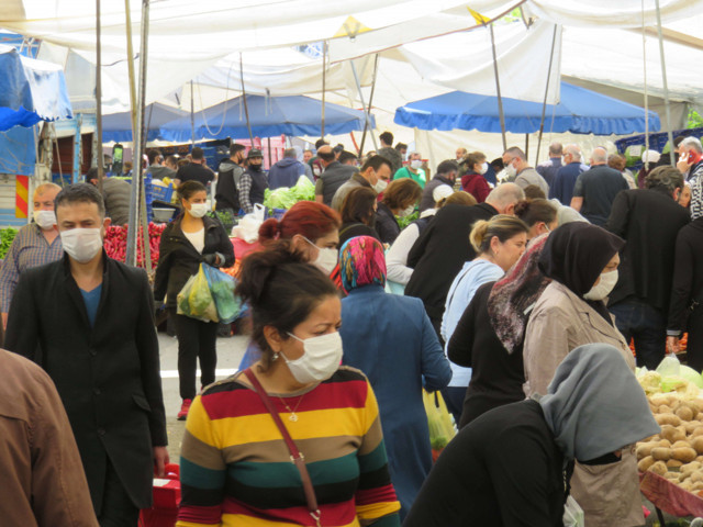 Kartal'da tepki çekecek manzaralar meyve ve sebzeler elle seçildi - Resim: 2