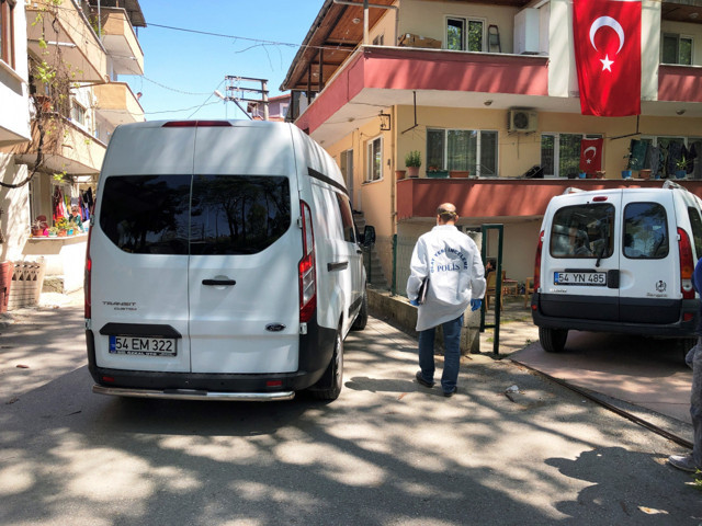 Sakarya'da silahla kendini vurup intihar etti yeni nişanlanmıştı - Resim: 1