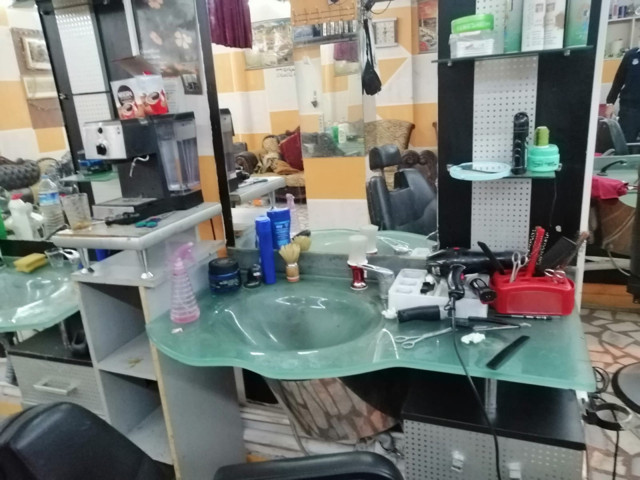 Bağcılar'da gece yarısı açık kuafördeki 2 kişiye para cezası - Resim: 0