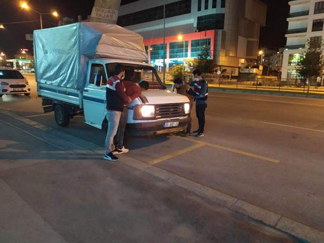 Denizli'de cezaevinden çıkalı 2 gün oldu tekrar suça karıştılar - Resim: 0