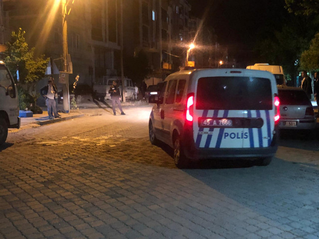 Manisa'da 18 yaşındaki gence silahlı saldırı - Resim: 0