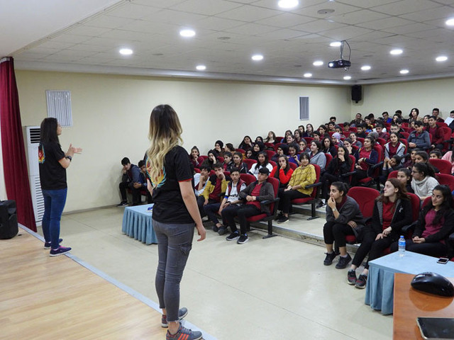 Cizre'de ailelerle görüşen polis 5 ayda 11 teröristin teslim olmasını sağladı - Resim: 1