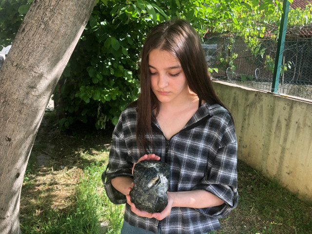 Artvin'de 'Gök taşı buldum' diyenler arasına genç kız da dahil oldu - Resim: 0