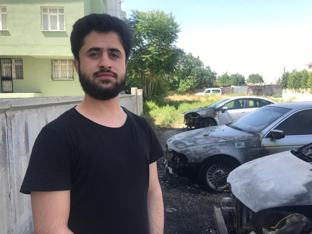 Konya'da vatandaşın etinden tırnağından arttırdığı otomobillere göz diktiler - Resim: 1