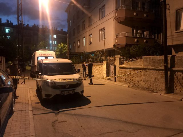 Konya'da dehşet! Yabancı uyruklu şahıs önce sevgilisini sonra kendini öldürdü - Resim: 0