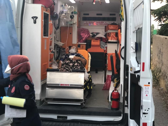 Ankara'da evde çıkan yangında yaşlı adam can verdi - Resim: 0