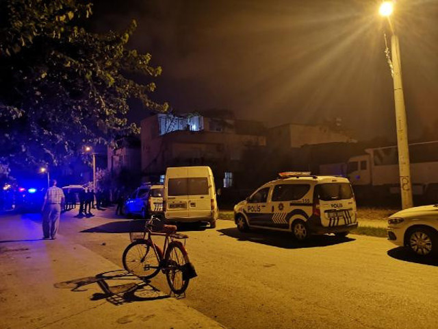 Mersin Tarsus'ta tartıştığı babasını kurşun yağmuruna tutup öldürdü - Resim: 0