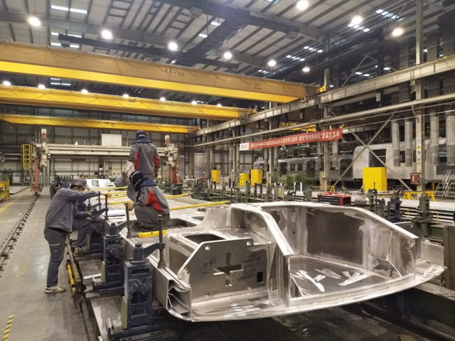 Gayrettepe-İstanbul Havalimanı Metrosu'nda ilk tren raylara indi - Resim: 0