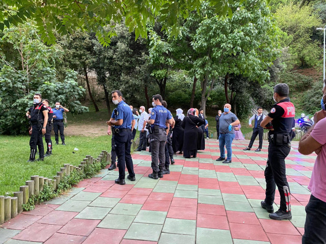 Şişli'deki nikahta arbede çıktı gelin fenalaştı işte o anlar - Resim: 2