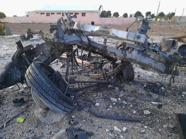 Suriye Resulayn'da bomba yüklü araçla saldırı: 7 ölü 14 yaralı - Resim: 0