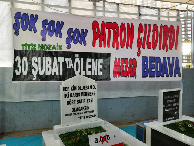 Çanakkale'deki fuarda mezar sergileyen firmadan şaşırtan yazı - Resim: 0