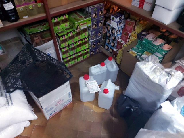 İzmir'de hastanelik olan 18 kişinin sahte içkiden zehirlendiği iddiası - Resim: 1