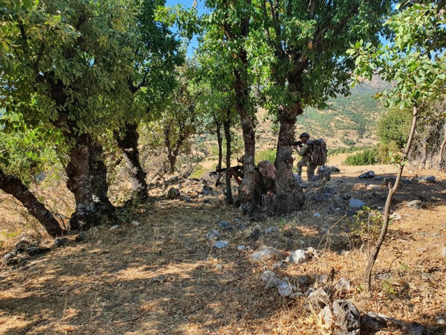 Batman ve Diyarbakır'da 'Yıldırım-14 Zori' operasyonu başlatıldı - Resim: 0