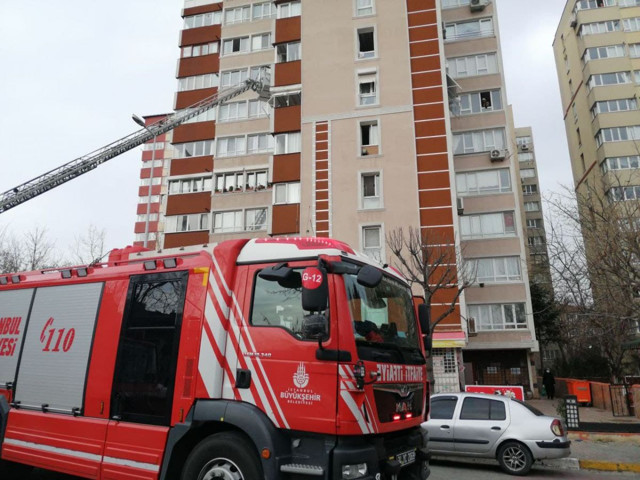 İstanbul Bahçelievler'de 15 katlı binada patlama meydana geldi - Resim: 1