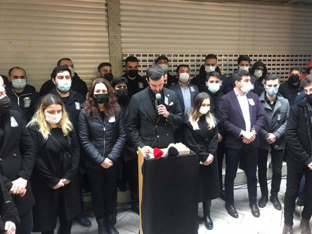 CHP'yi sarsan intihar! istifalar yağmur gibi geldi gençler 'bıçak kemiğe dayandı' sloganları attı - Resim: 3