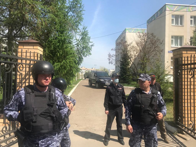 Rusya'da okula silahlı saldırı! 13 kişi hayatını kaybetti - Resim: 0