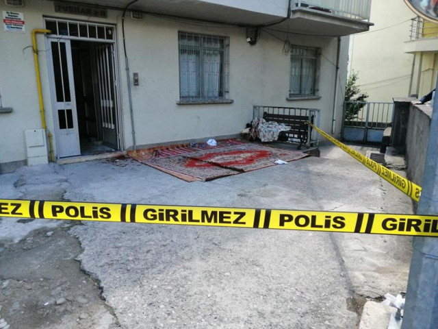 Tokat'ta eski damat dehşet saçtı! Eşiyle birlikte 2 kadını daha bıçakla yaraladı - Resim: 1