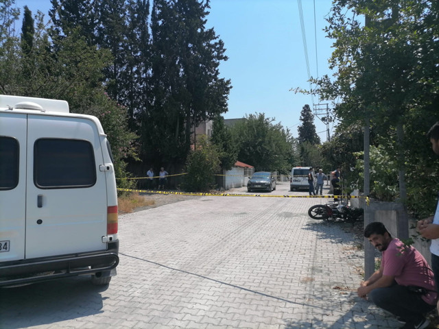 Hatay'da kızının gözü önünde eşini öldürdü sonra da minibüs gasbedip kaçtı - Resim: 0