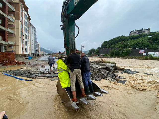 Rize ve Artvin'i sel vurdu Bakan Süleyman Soylu son durumu açıkladı - Resim: 4