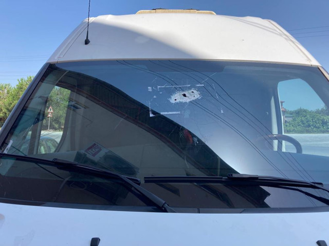 3 aylık evliliğini bitirmek isteyince kocasının silahlı saldırısına uğradı - Resim: 1