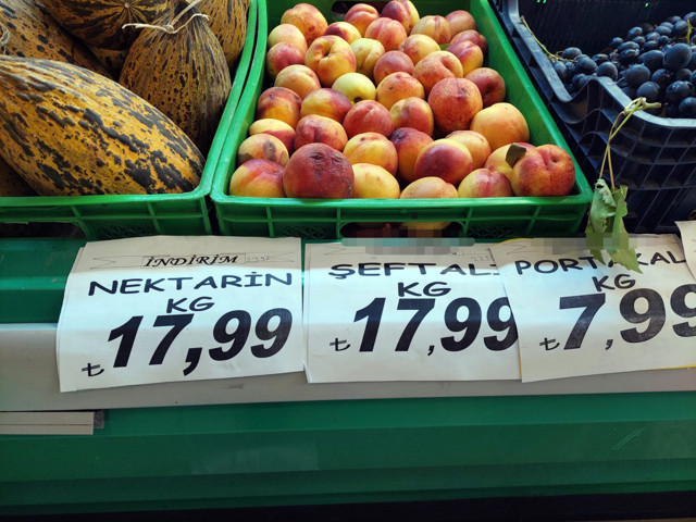 Bahçede 5 lira olan şeftali markette 18 TL'den satılıyor - Resim: 1