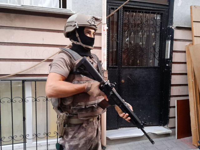 İstanbul'da uyuşturucu operasyonu: 22 adres arandı - Resim: 0