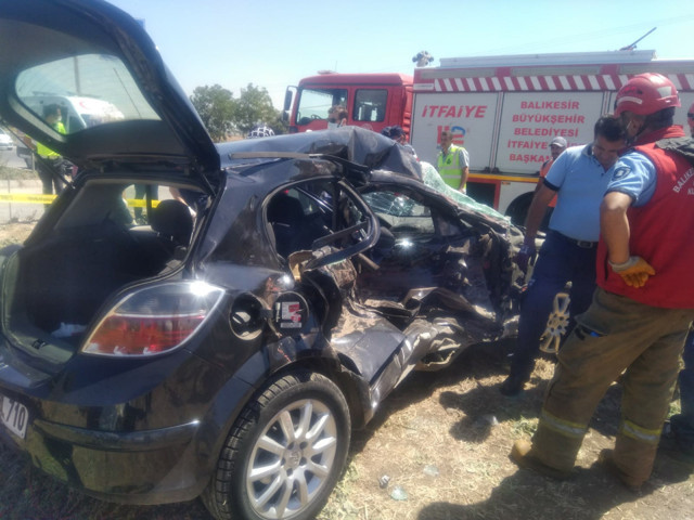 Sivas ve Balıkesir'den peş peşe üzücü kaza haberleri! İki kazada 3 kişi öldü 9 yaralı var - Resim: 2