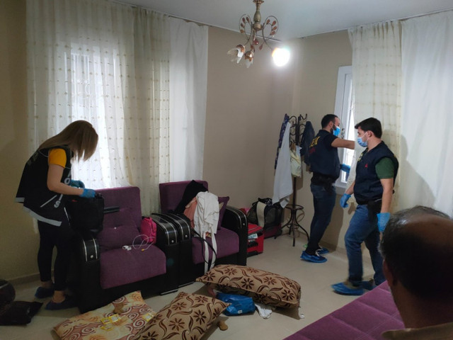 Mersin’de, PKK/YPG propagandası yapan 4 kişi yakalandı - Resim: 0