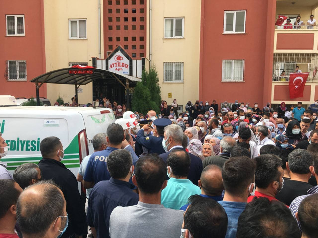 Kayseri'ye şehit ateşi düştü! Şehit Uzman Çavuş Mücahit Sınırtepe son kez baba ocağında - Resim: 0