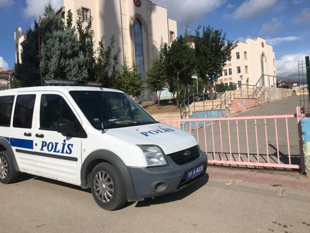 Bilecik'te akılalmaz olay! Anaokulundaki çocuk çarşıdan çıktı - Resim: 0