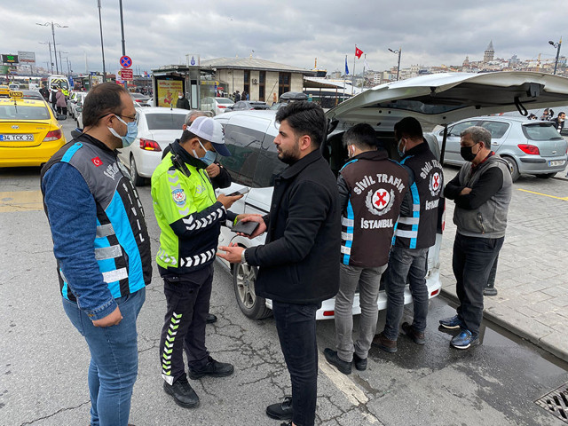 İstanbul’da 'kısa mesafe' yolcu almayan taksicilere ceza yağdı - Resim: 1