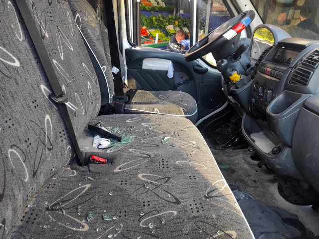 Sakarya’da korku dolu dakikalar: Kilitlediği tiner dolu araçta kendisini yakmak istedi - Resim: 0