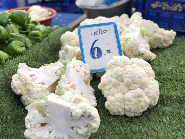 Antalya'da yaşanan fırtına seraları etkiledi! Patlıcan 20 lira oldu - Resim: 1