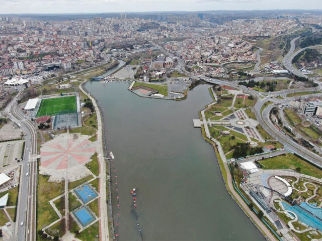 İBB mevsimsel yağışlar ve eriyen kar suları dedi ama Haliç'ten gelen gelen görüntüler korkuttu - Resim: 1