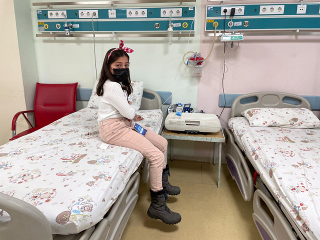 40 öğrenci ve 14 öğretmen Erzurum'da yemekten zehirlendi! - Resim: 0