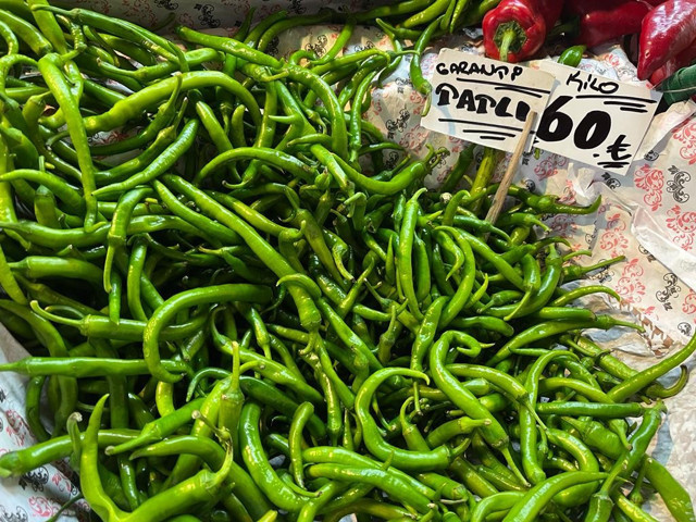 Zamlar sonucu bunu da gördük! Fiyat etiketleri artık gramla yazılıyor - Resim: 0