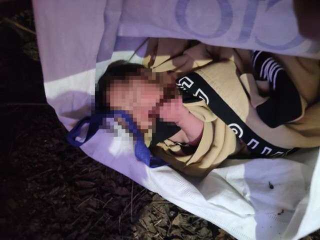 İstanbul'da Nisa Bebek'ten sonra yeni bebek olayı! Sokağa atıldı donmak üzereyken bulundu - Resim: 0