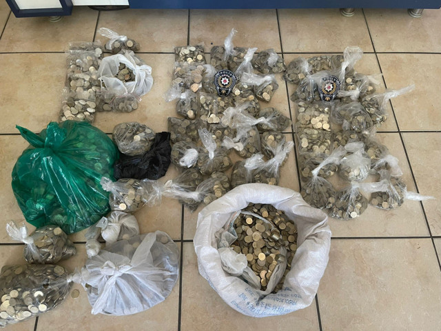 Türk Lirası değer kaybetti, madeni Türk Liraları 'daha çok para ediyor' diye hurdacıya satıldı! Kilosu 70 lira - Resim: 0