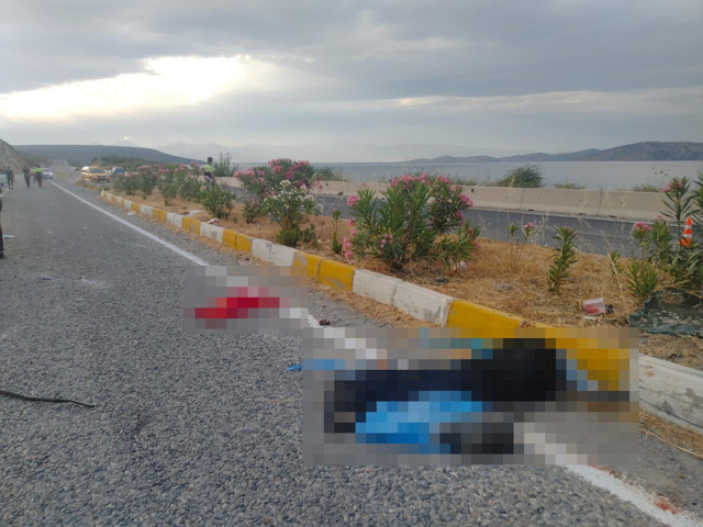 Aydın'da karşı şeride geçen otomobil takla attı! Ölü ve yaralılar var - Resim: 0