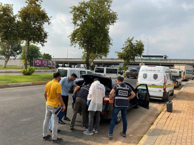 Anahtarı üstünde unutunca olanlar oldu! Otomobiline kavuştuğuna sevinemedi - Resim: 1