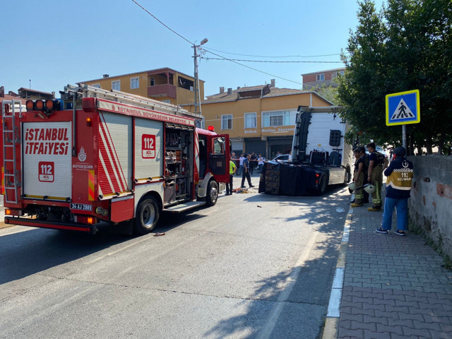 Ataşehir'de tırın altında 100 metre sürüklenerek can verdi - Resim: 1