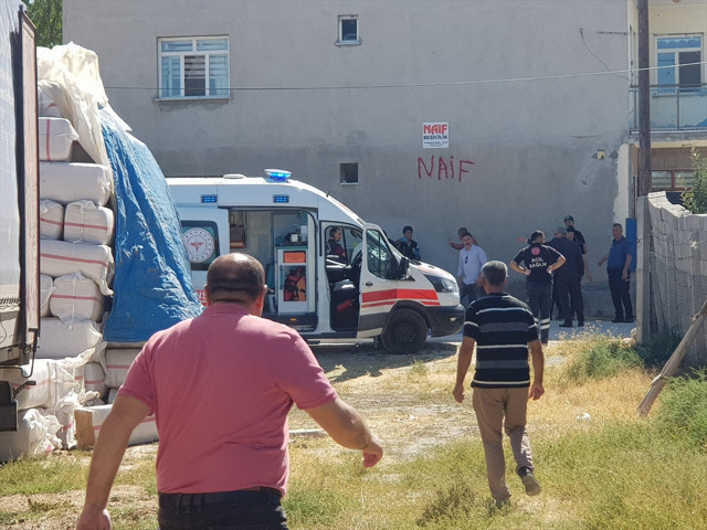 Akılalmaz neden! Konya'da komşuların kavgasında karı-koca öldü 3 kişi yaralandı - Resim: 0