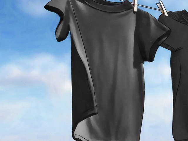 Siyah kıyafetleri atmayın ilk günkü gibi olması için bunu deneyin! - Resim: 0