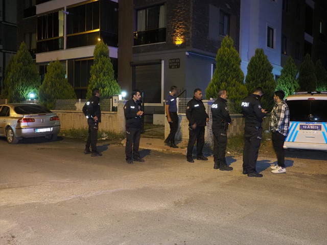 Komşu dehşeti! Apartman kan gölüne döndü acı haber geldi - Resim: 0