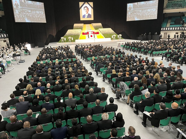 Japonya'da 'Şinzo Abe' protestosu! Cenaze töreni için harcanan para ayağa kaldırdı - Resim: 0