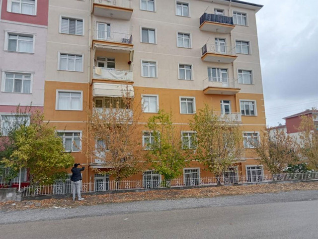 Balkondan gizlice girdi komşuları çığlık sesine uyandı Ankara'da korkunç olay - Resim: 0