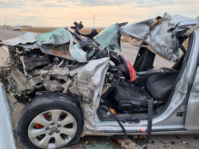 Aksaray'da feci kazada sürücüyü az kalsın bilinçsizlik öldürecekti - Resim: 2