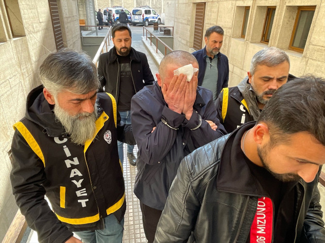 Nazlı’nın katili kocası çıktı! Kendini de yaralayıp hastaneye gitmiş! 5 yıldır çocukları olmadığı için... - Resim: 0