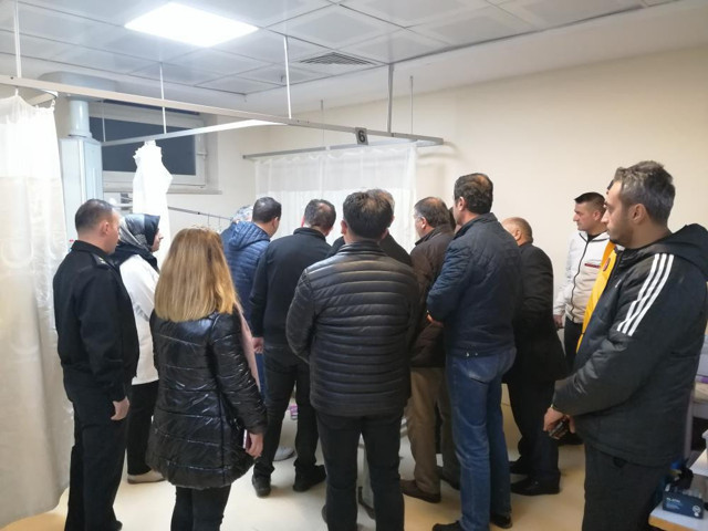 Tokat’ta 50 öğrenci yedikleri yemek sonrası hastanelik oldu - Resim: 0